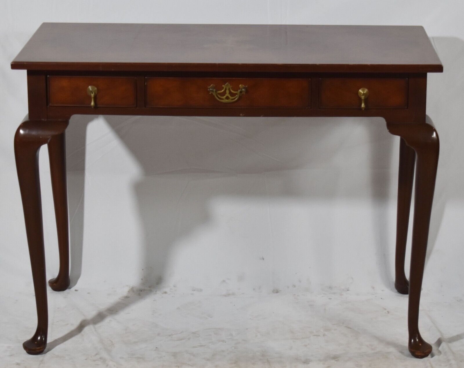Kittinger Queen Anne Style Mahogany & Burl Wood Writing Desk – Wythe  Company LLC