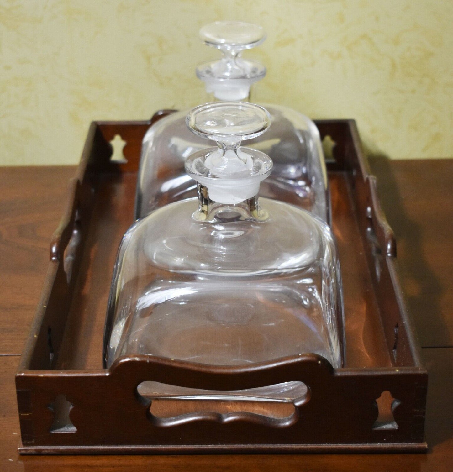 Williamsburg Virginia Metalcrafters Gallery Tray CW 120 with Two Decanters CW 6