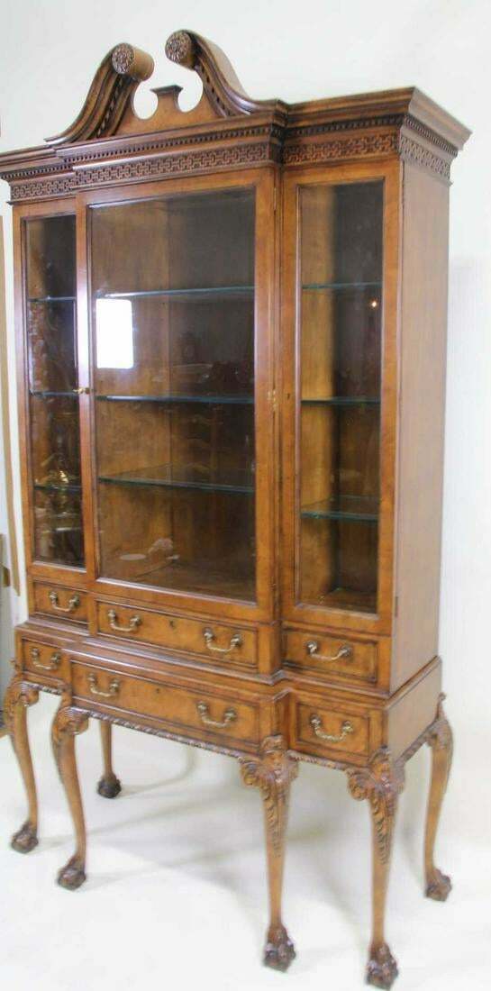 Baker Furniture Stately Homes Collection Chippendale Carved Walnut China Cabinet