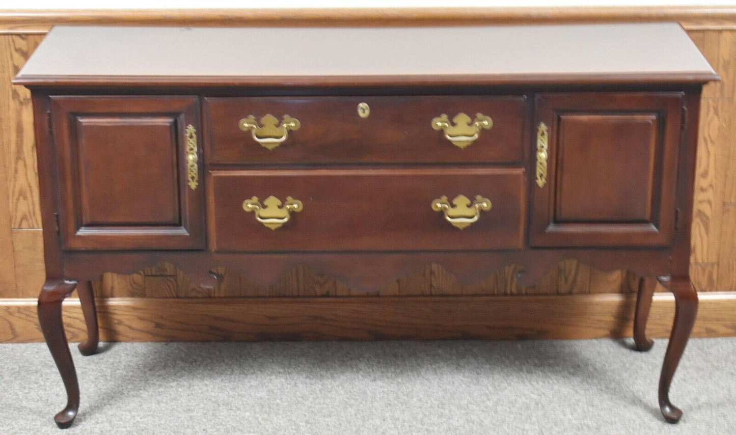 Drexel Heritage Mahogany Sideboard Williamsburg Queen Anne Style