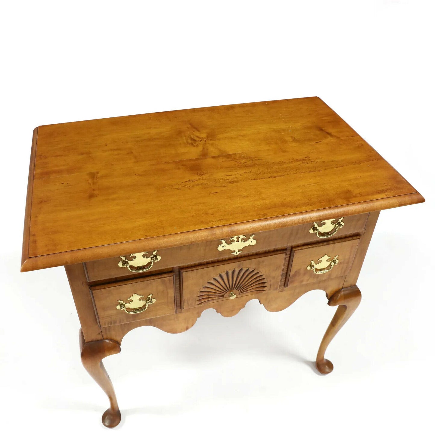 Eldred Wheeler Tiger Maple Queen Anne Style Low Boy Dressing Table Bench Made