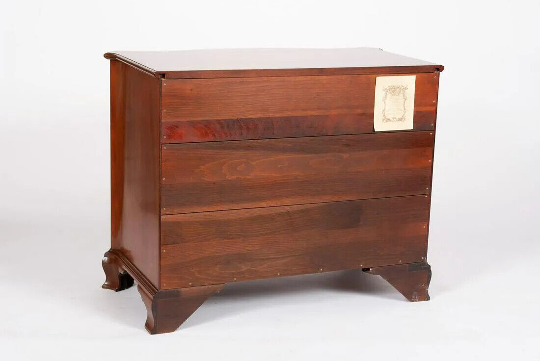 Kittinger Williamsburg COLLECTION Mahogany Serpentine Chest CW 176