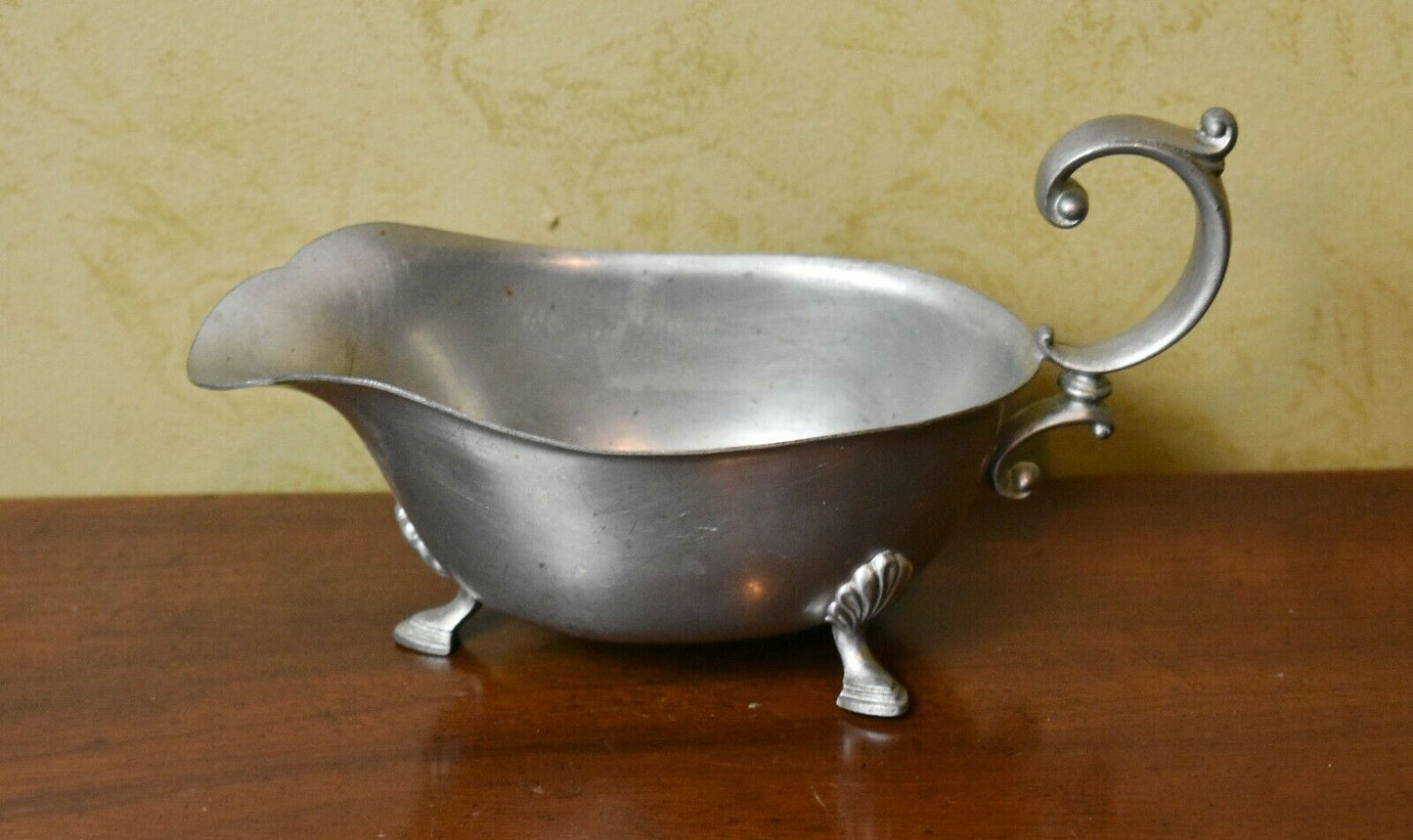 International Pewter Footed Gray Boat Willaimsburg Style 18th century Style