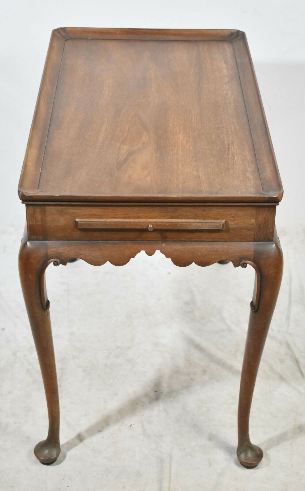 Kittinger Colonial Williamsburg Collection Mahogany Queen Anne Tea Table CW-8