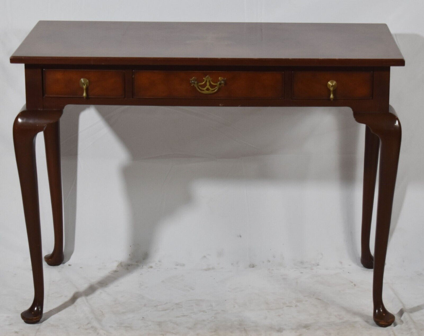 Kittinger Queen Anne Style Mahogany & Burl Wood Writing Desk