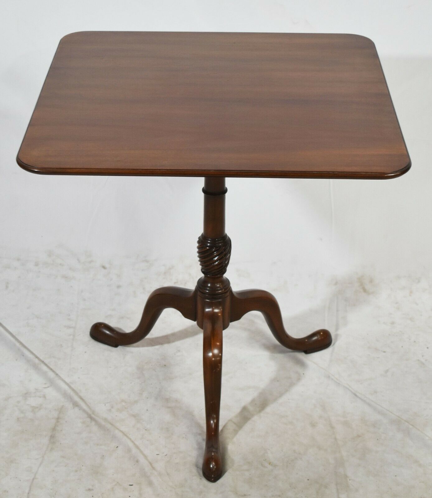 KITTINGER Williamsburg Mahogany Square Tilt Top Table Occasional Table CW 69