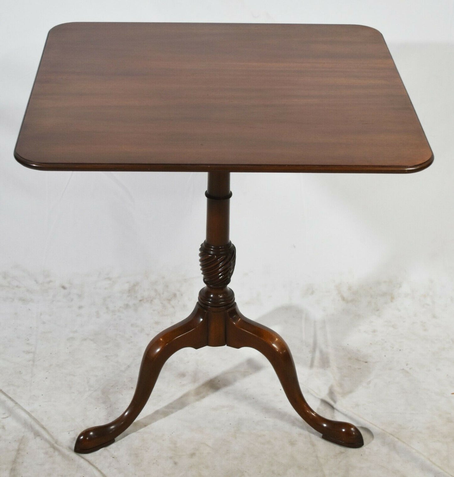 KITTINGER Williamsburg Mahogany Square Tilt Top Table Occasional Table CW 69