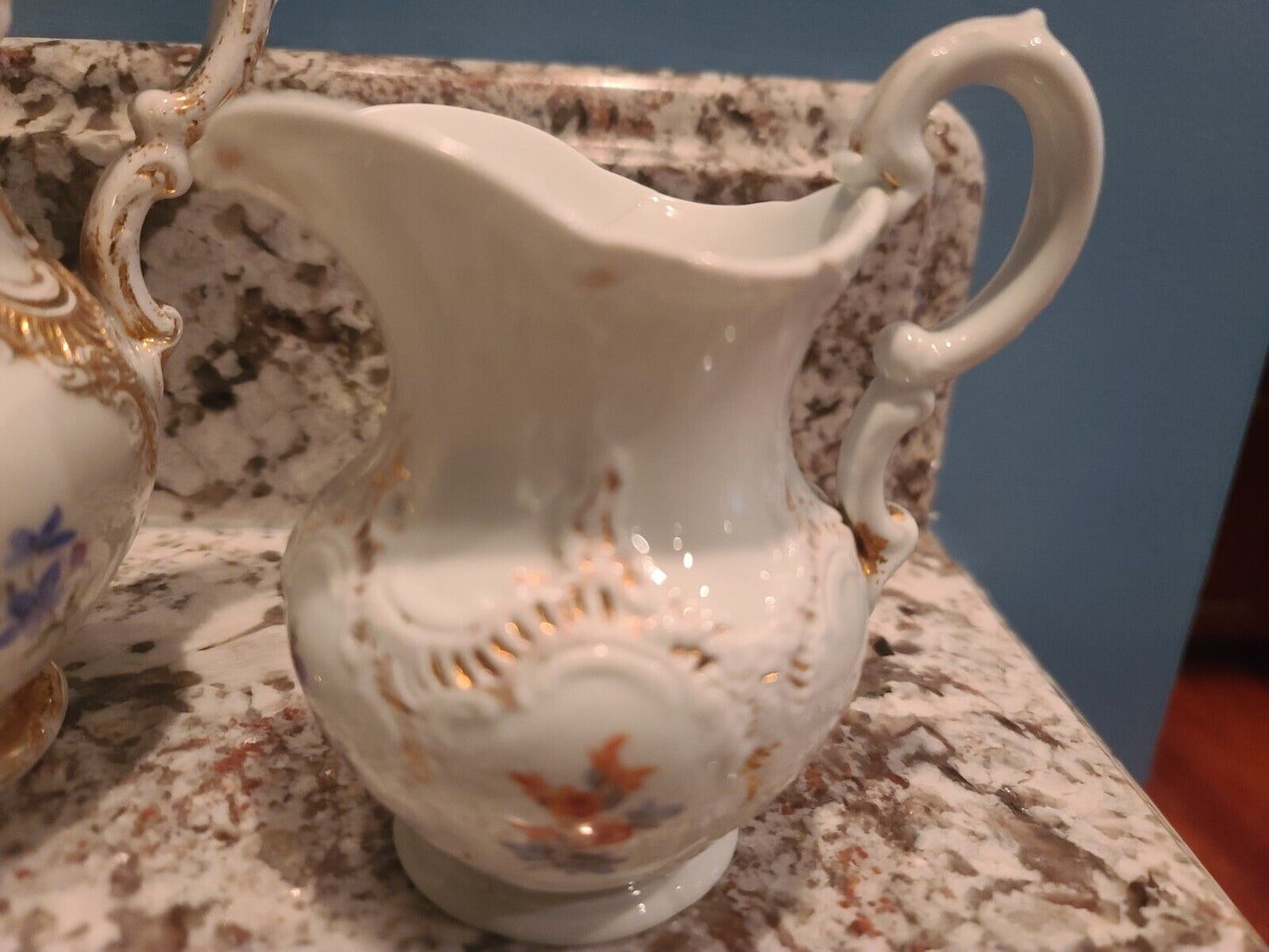 NEO-BAROQUE ROYAL B&X ENGLISCH BY MEISSEN TEA POT, SUGAR & CREAMER PORCELAIN