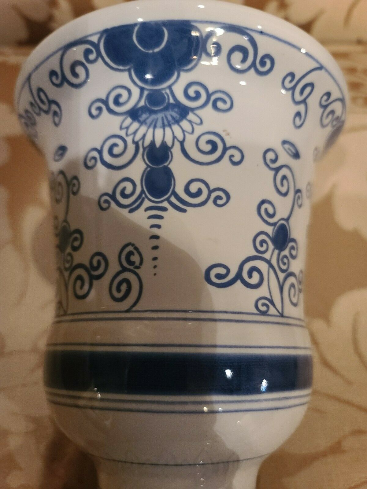 OUD WILLIAMSBURG DELFT Vase C 30 Blue and White Made in Holland