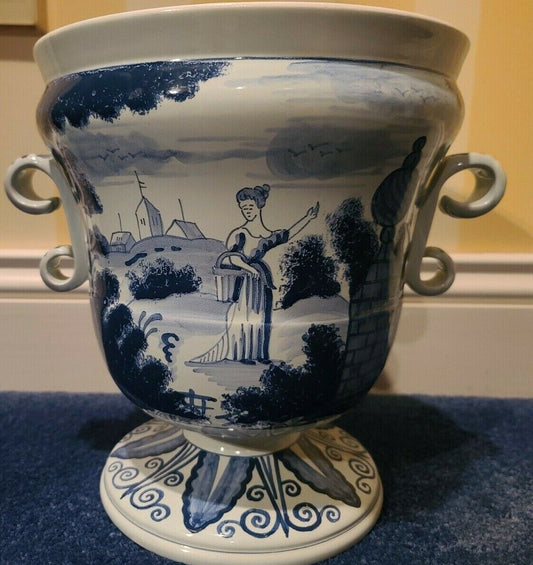 RARE OUD WILLIAMSBURG C45 LARGE DELFT VASE OR JARDINIERE