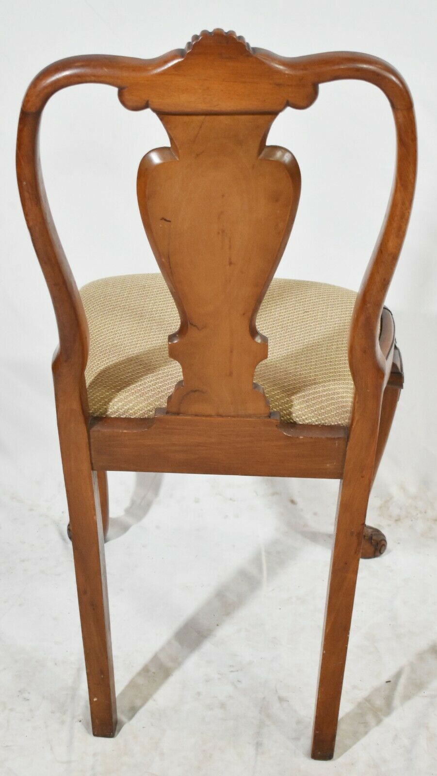 Set of 6 Queen Anne Burl Walnut Dining Chairs Claw and Ball feet Carved Shell