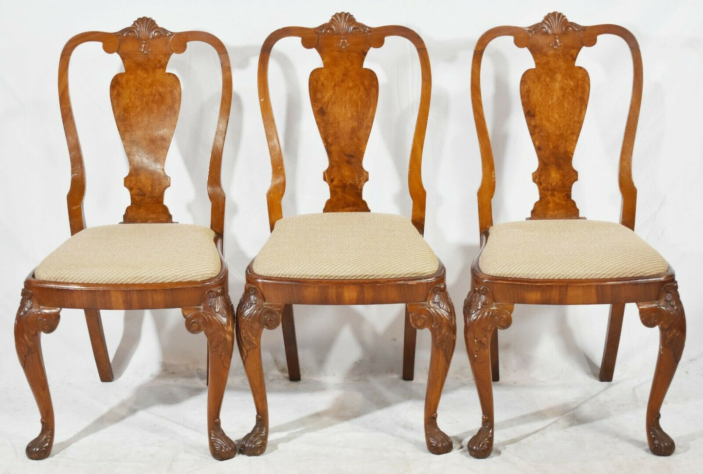 Set of 6 Queen Anne Burl Walnut Dining Chairs Claw and Ball feet Carved Shell