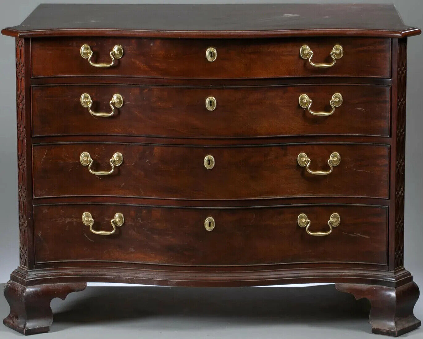 STICKLEY Williamsburg COLLECTION Mahogany Blackwell Serpentine Chest CW 201