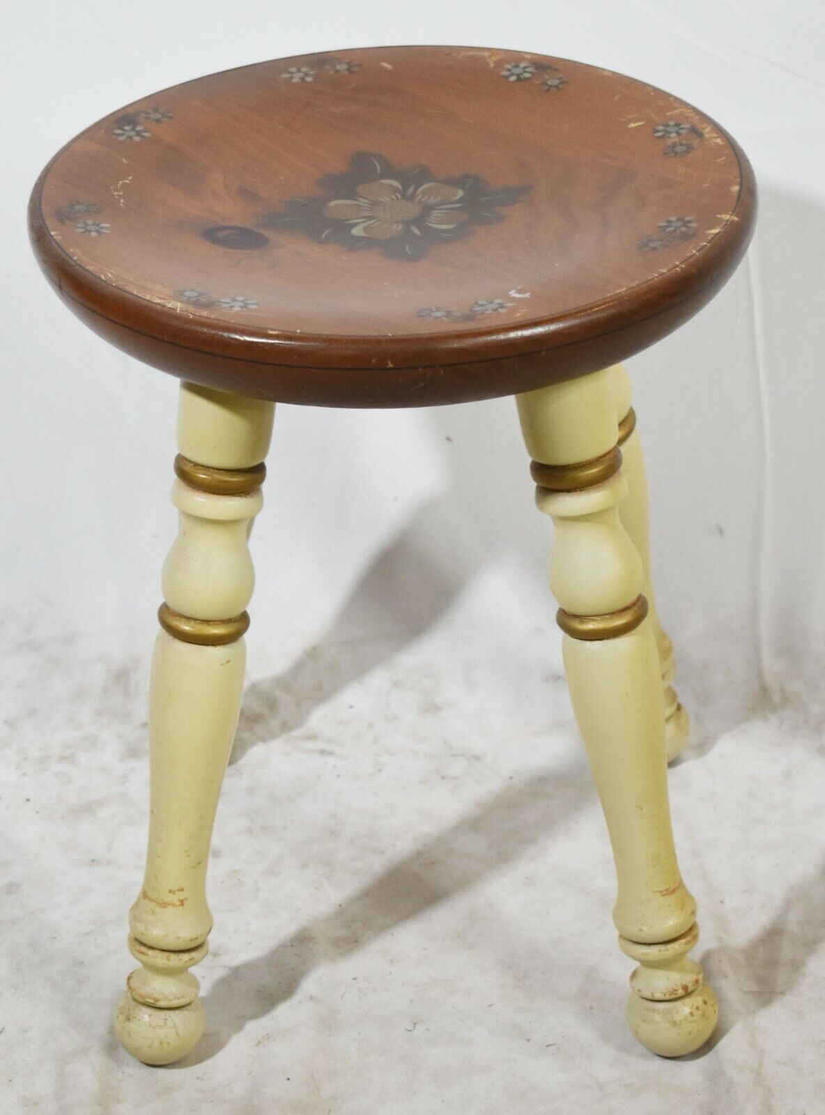 Vintage Traditional Hitchcock Style Four Turned Leg Stool Foot Stool