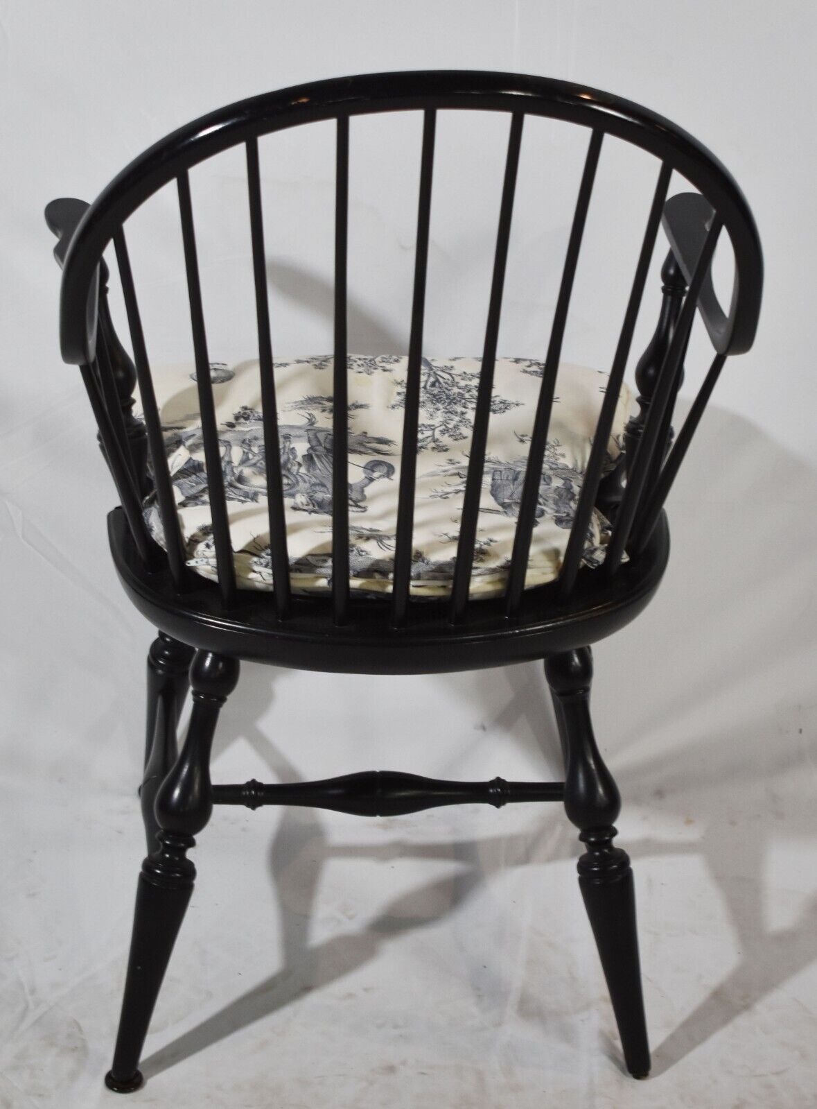 Black Continuous Arm Windsor Chair Bench Made w Toile Blue Chair Pad