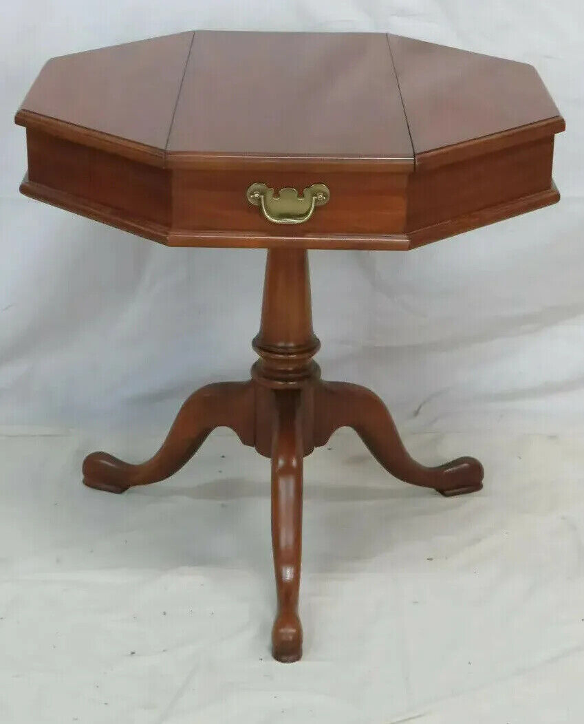 Henkel Harris Jefferson Black Cherry Octagon Flip Top Pedestal Center Side Table