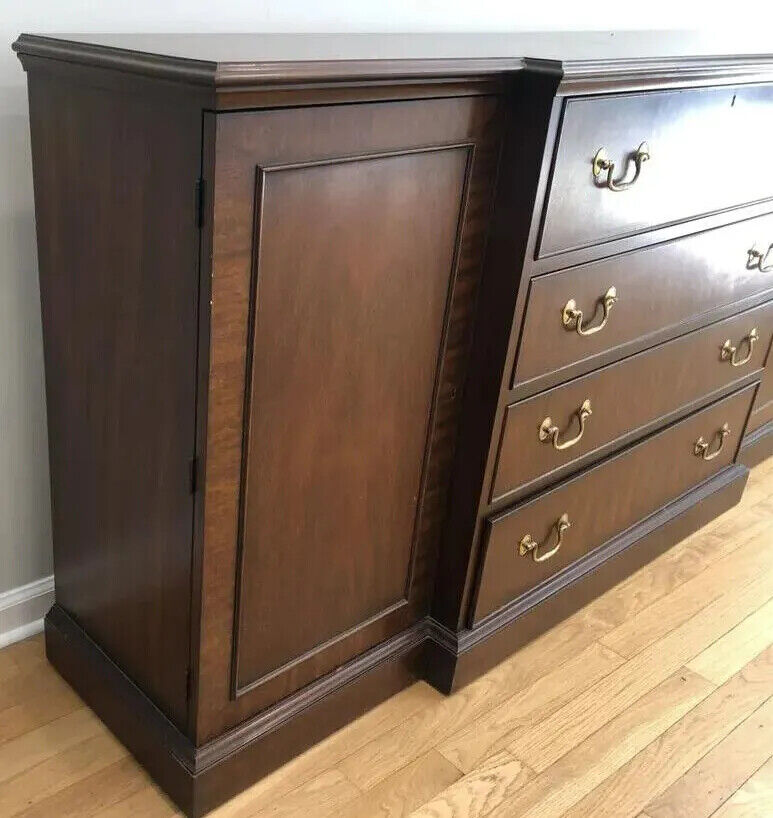 Henkel Harris Flame Mahogany Sideboard Server Buffet Williamsburg Style