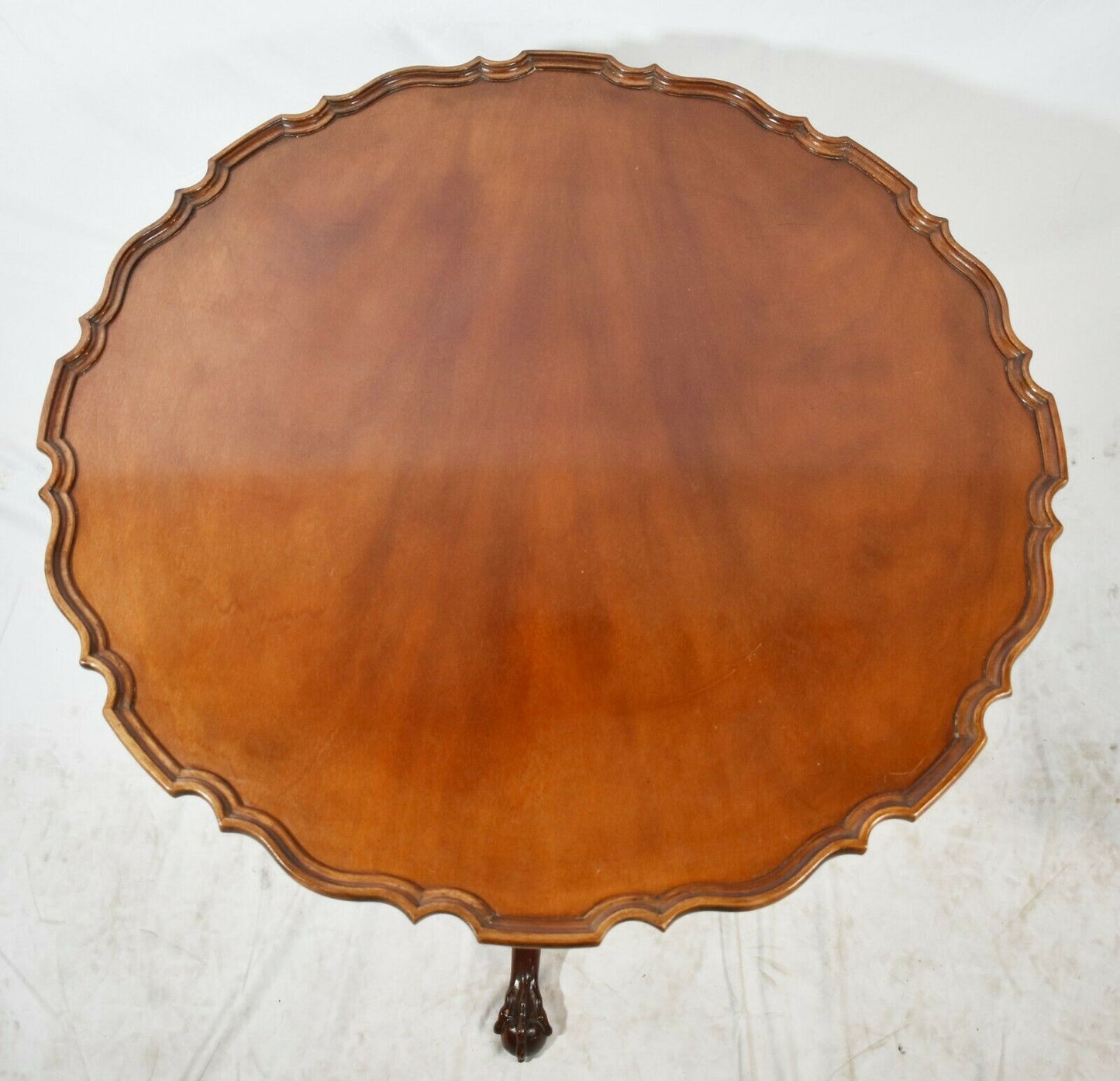 Baker Historic Charleston Carved Chippendale Mahogany Pie Crust Tilt Top Table