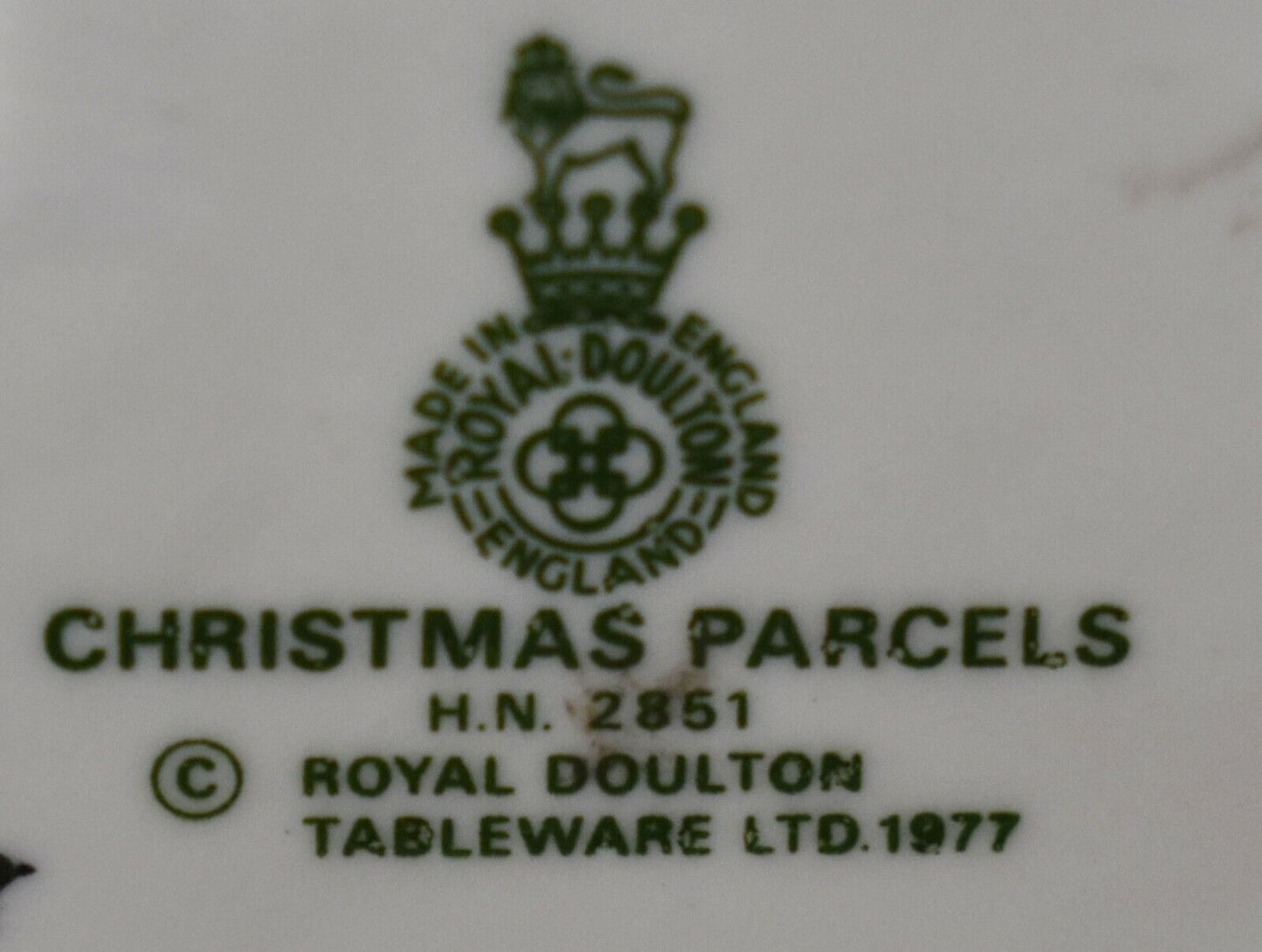 Royal Doulton Christmas Parcels Figurine H.N. 2851 1977