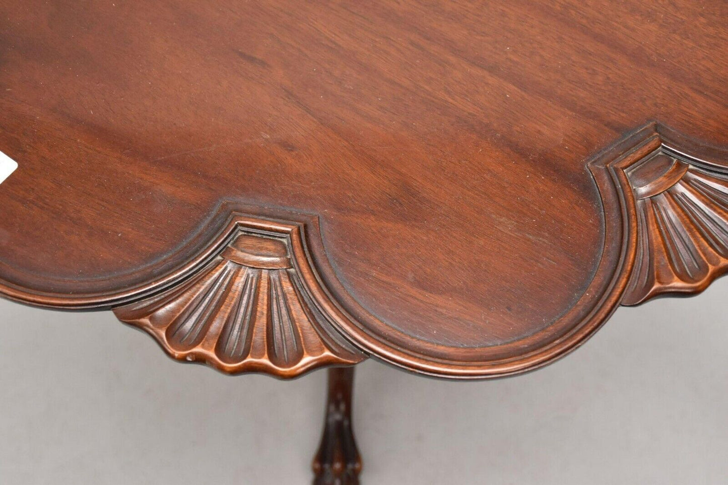 Kittinger Carved Shells Chippendale Mahogany Tilt Top Table Ball & Claw A285