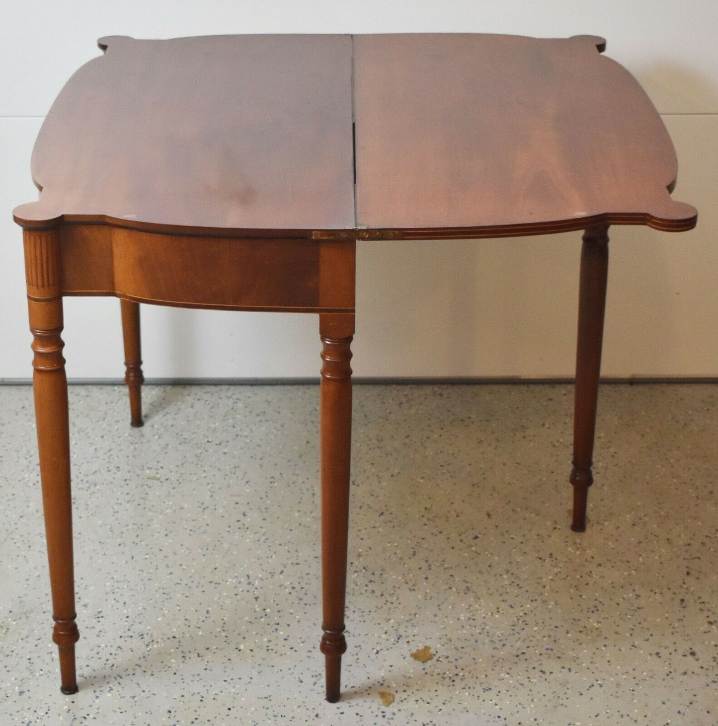 Antique American Federal Inlaid Sheraton Game Table Circa Early 1800s