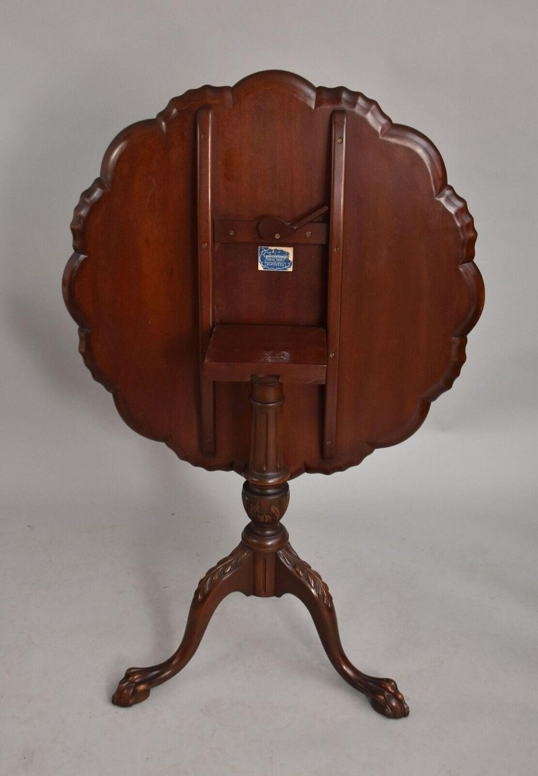 Kittinger Carved Shells Chippendale Mahogany Tilt Top Table Ball & Claw A285