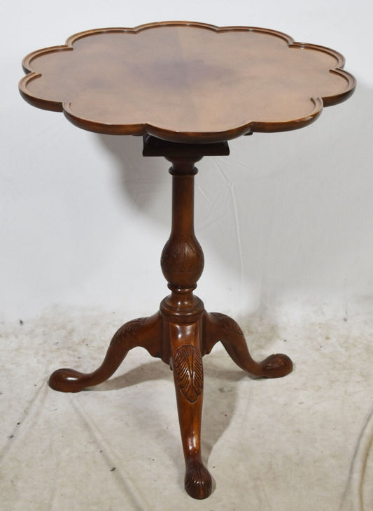 Baker Historic Charleston Collection Mahogany Carved Scalloped Flip Top Table