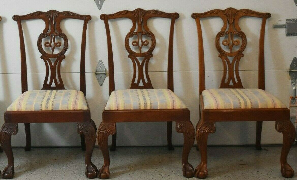 Baker Set of 6 Chippendale Style Mahogany Dining Chairs Ball and Claw Feet