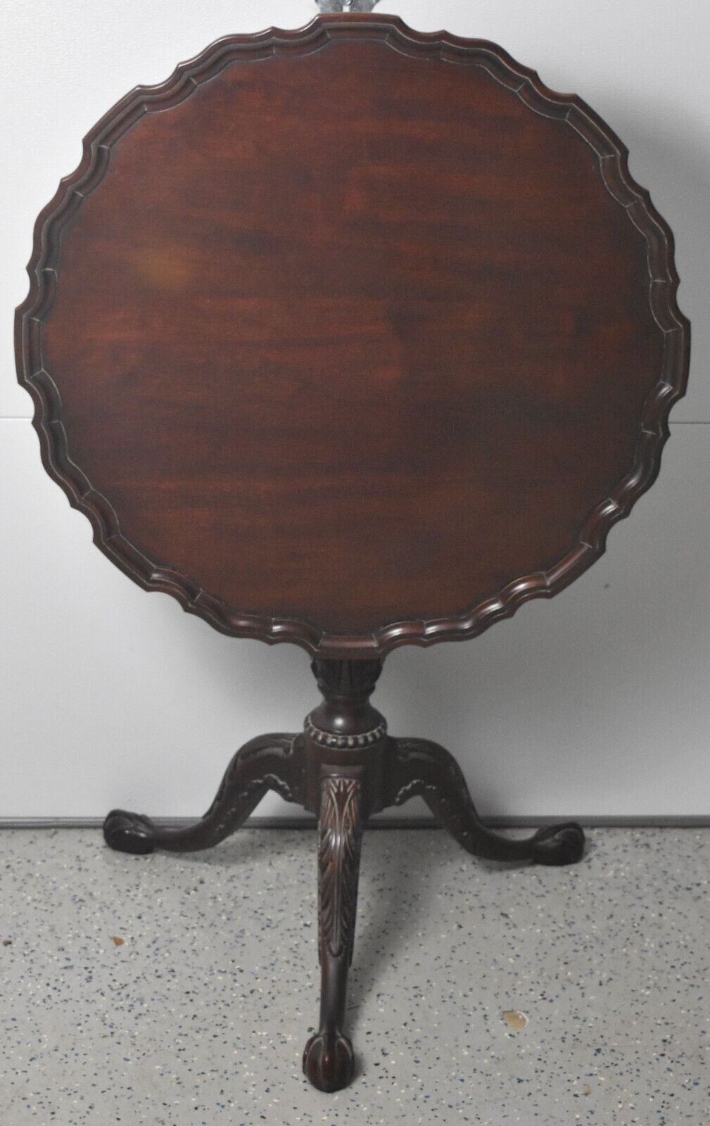 Henkel Harris Carved Chippendale Mahogany Pie Crust Tilt Top Table Claw & Ball