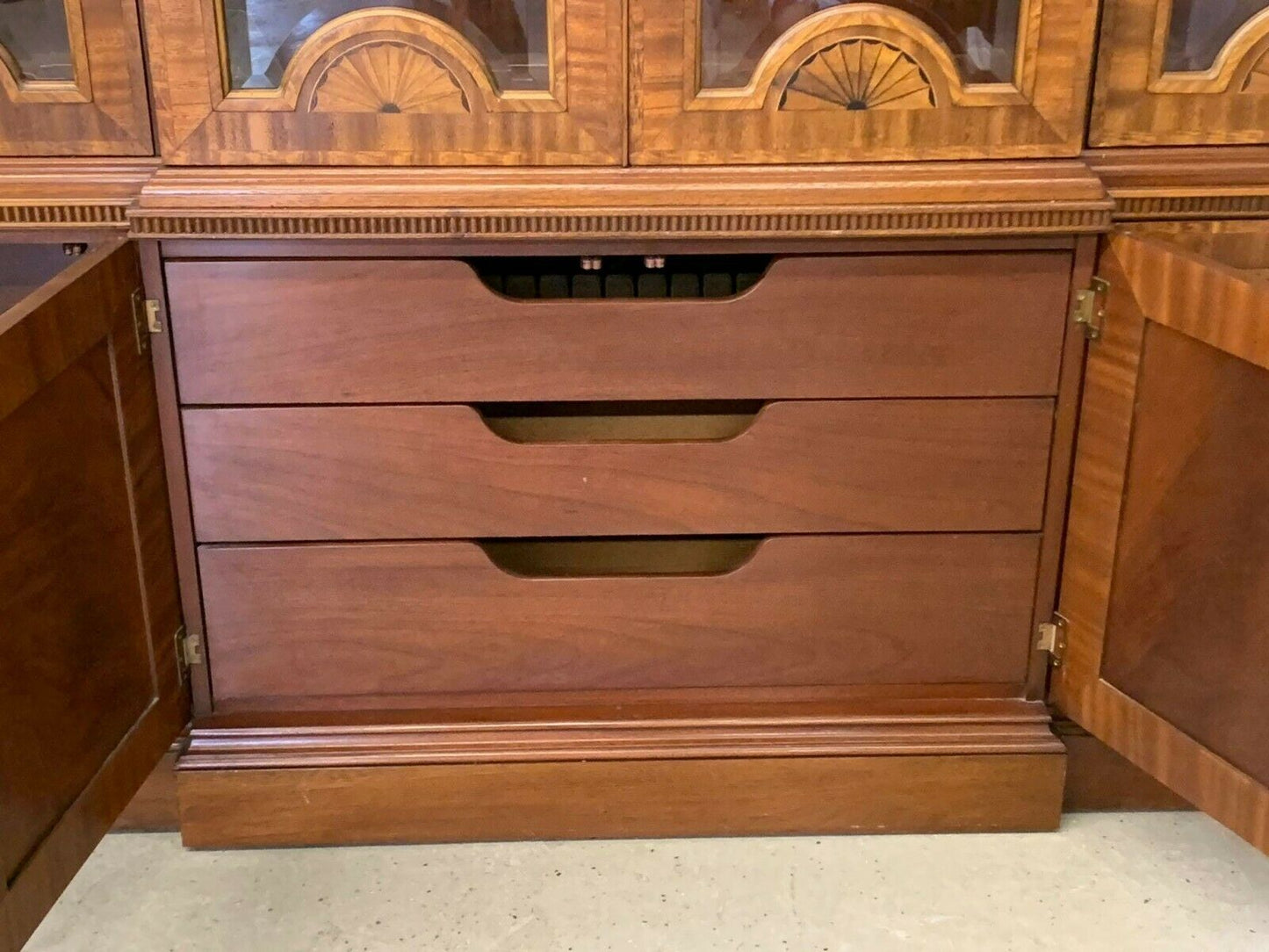 COUNCILL CRAFTSMEN Highly Inlaid Flame Mahogany Breakfront